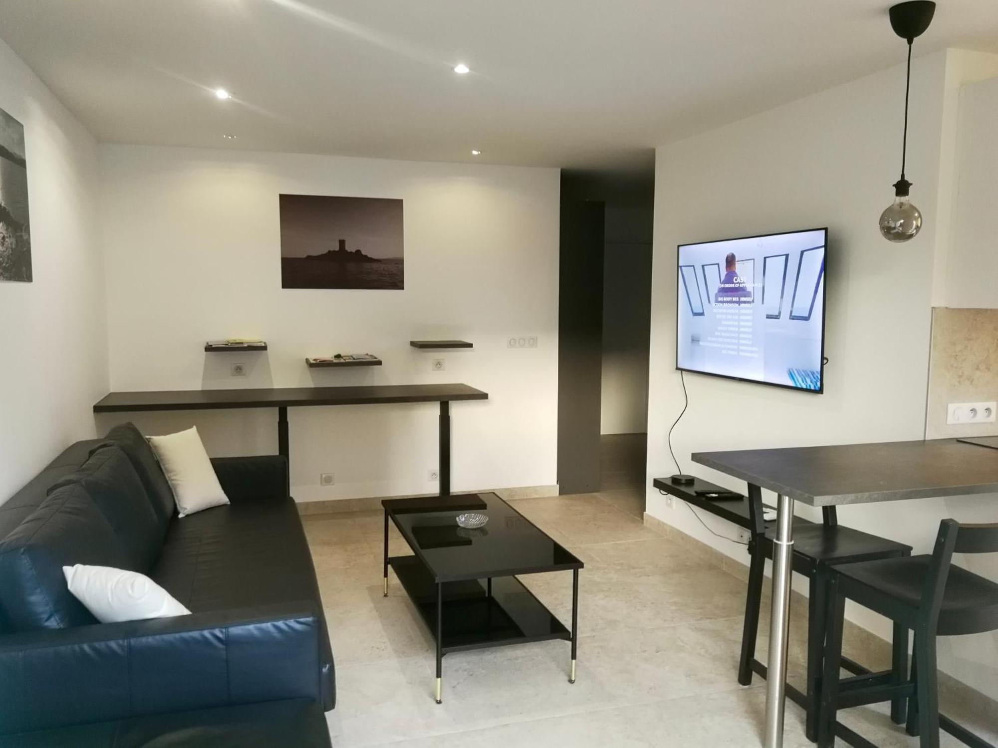 Grand Studio Standing Avec Terrasse Et Parking Сен Максим Екстериор снимка