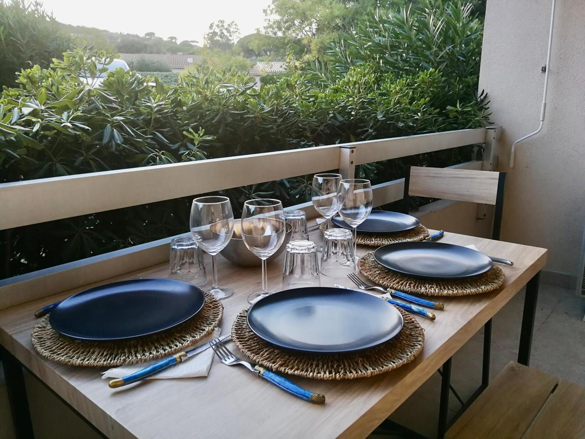 Grand Studio Standing Avec Terrasse Et Parking Сен Максим Екстериор снимка